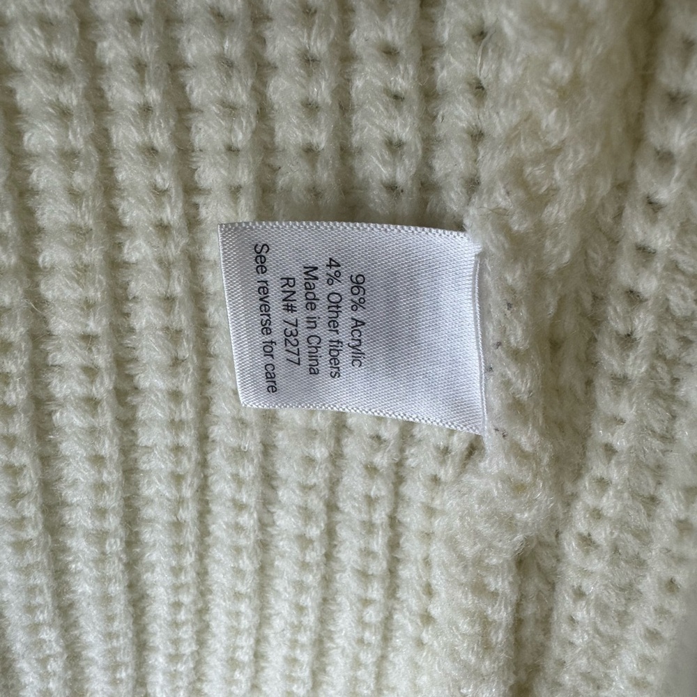 Women's Cream Cable Knit Sweater - Picture 4 of 6